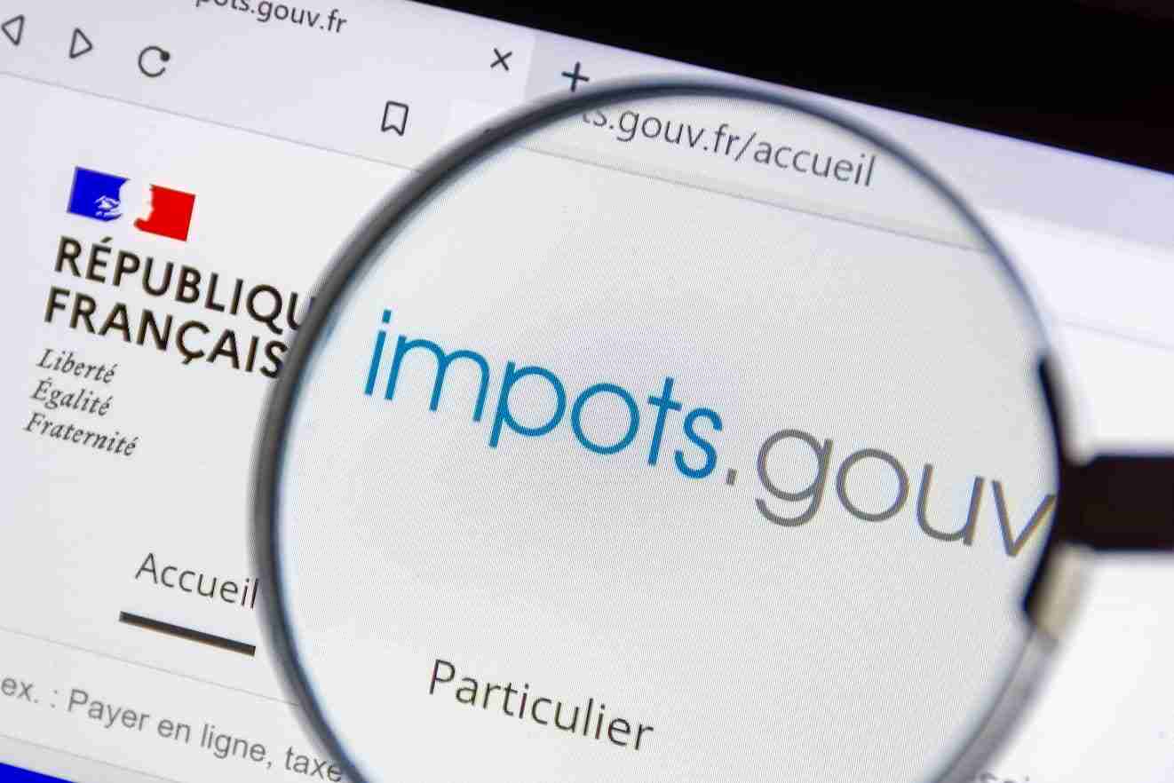 Déclarer ses revenus en ligne qui doit le faire